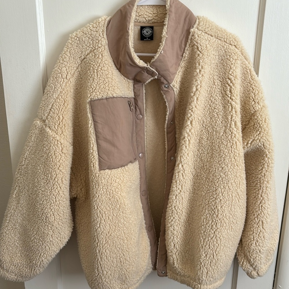 Pacsun cozy hiker oversized Sherpa jacket